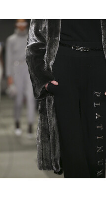 Details Alexander Wang Fall 2018 Ready-to-Wear Детали коллекции Александр Ванг осень зима 2018 неделя моды в Нью Йорке Mainstyles